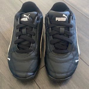 Puma Sneakers